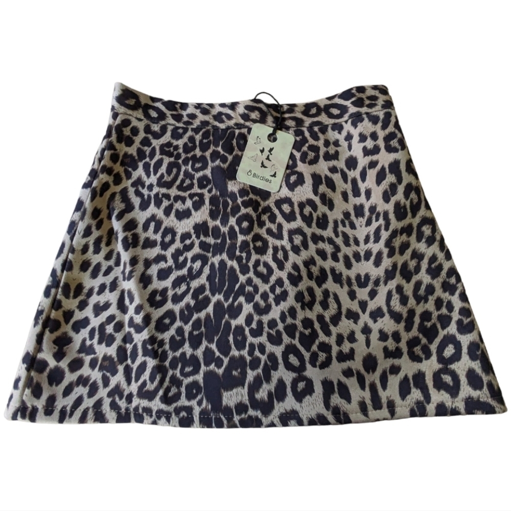 NEW 8 Birdies Amur Leopard Golf Skort Size Large Athleisure